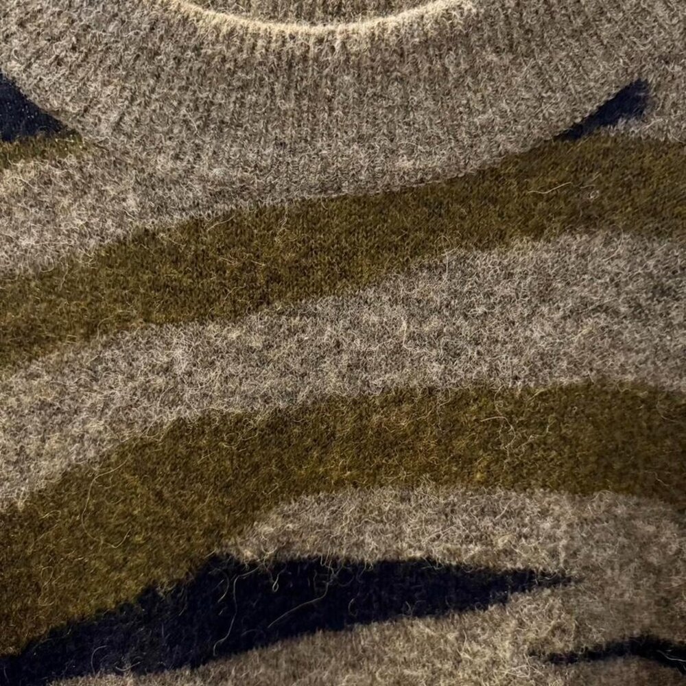 Aritzia Wilfred Wool Sweater - Picture 2 of 2